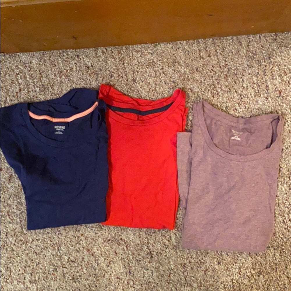 4 mossimo crew neck t-shirts
